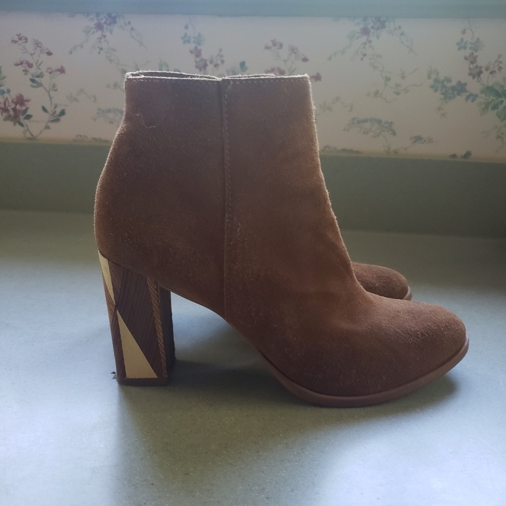 Matisse Chestnut Suede Boots 8.5